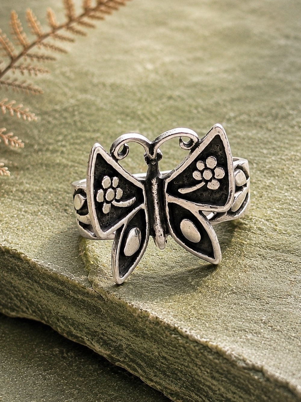 James Avery Mariposa Butterfly Ring Sterling Silver Size 8 Floral 925